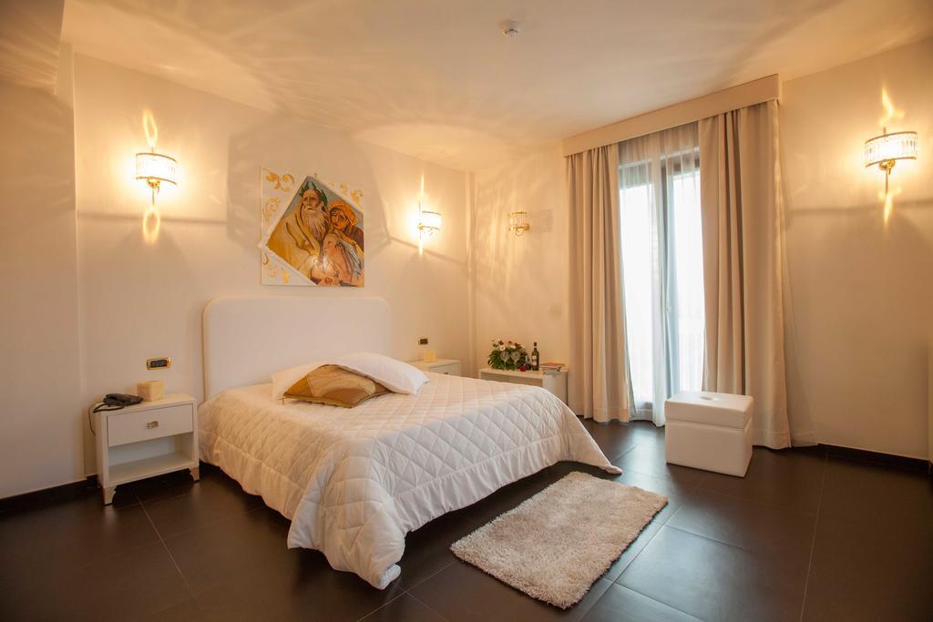 Tenuta Ippocrate Montefredane Exteriör bild