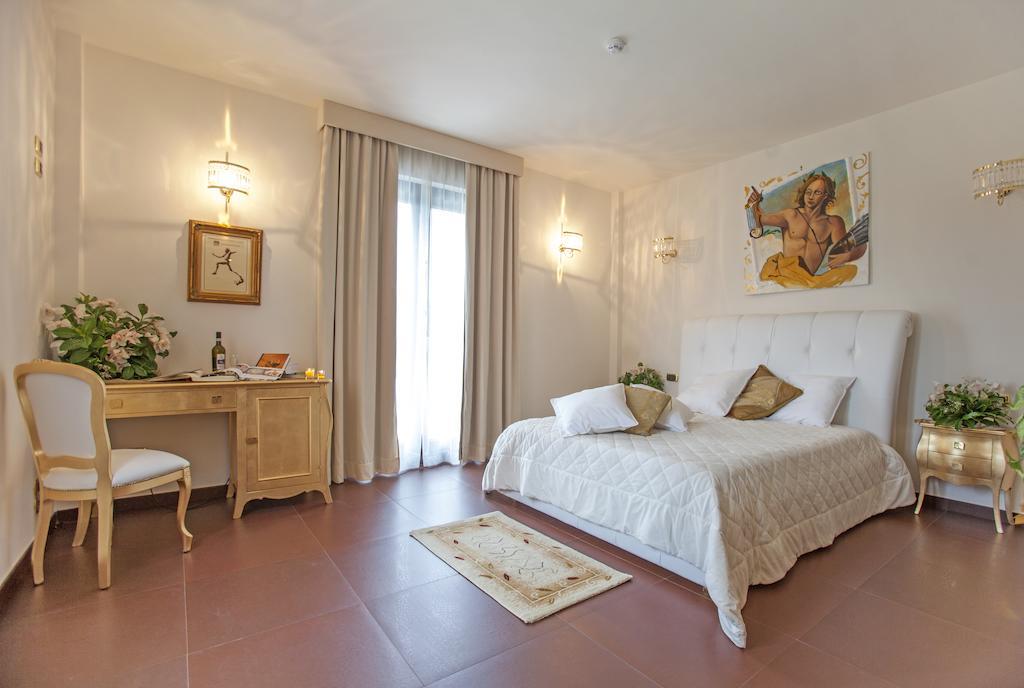 Tenuta Ippocrate Montefredane Rum bild